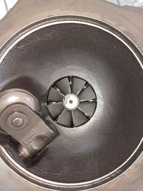 OEM IHI Right-Side Turbocharger for Porsche Cayenne 4.5L Twin Turbo